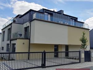 Prodej komerční nemovitosti, Praha - Kyje, Vodňanská, 63 m2