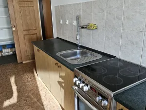 Pronájem bytu 1+1, Praha - Dolní Měcholupy, Kutnohorská, 25 m2