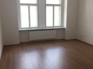 Pronájem bytu 2+kk, Praha - Libeň, Lindnerova, 43 m2