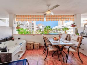 Prodej bytu 2+kk, Los Cristianos, Arona, Španělsko, 68 m2