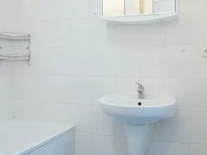 Pronájem bytu 2+kk, Praha - Troja, Olštýnská, 37 m2