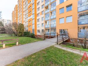 Prodej bytu 2+kk, Praha - Modřany, Vokrojova, 44 m2