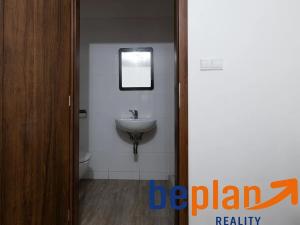 Pronájem bytu 1+kk, Praha - Řeporyje, Všerubská, 50 m2