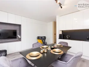 Prodej bytu 1+kk, Hostivice, Ovesná, 36 m2