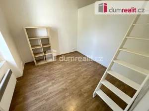 Pronájem bytu 2+kk, Praha - Smíchov, Kmochova, 35 m2