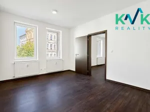 Prodej bytu 2+1, Karlovy Vary, U Trati, 60 m2