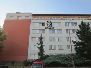 Pronájem bytu 2+kk, Praha - Braník, Roškotova, 43 m2