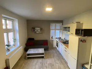 Pronájem bytu 2+kk, Liberec, Na Kopečku, 34 m2