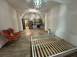 Pronájem bytu 1+kk, Chrudim, Filištínská, 45 m2