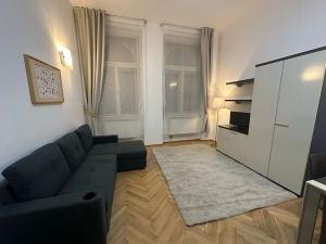 Pronájem bytu 2+kk, Praha - Nové Město, Hálkova, 60 m2