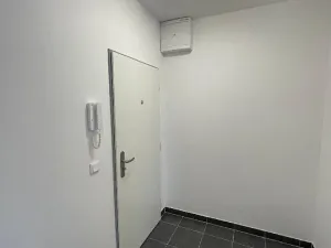 Pronájem bytu 2+kk, Hrochův Týnec, Nádražní, 36 m2