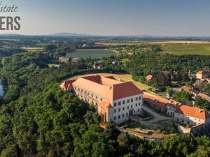 Prodej komerční, Dolní Kounice, Zámecká, 4200 m2