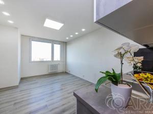 Prodej bytu 2+kk, Praha - Kamýk, Pšenčíkova, 41 m2