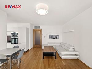 Pronájem bytu 2+kk, Praha - Žižkov, Malešická, 106 m2