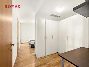 Pronájem bytu 2+kk, Praha - Žižkov, Malešická, 106 m2