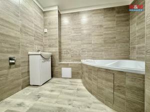 Prodej bytu 2+kk, Chomutov, Březenecká, 72 m2