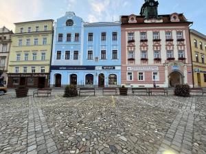 Pronájem bytu 1+1, Jindřichův Hradec, nám. Míru, 31 m2