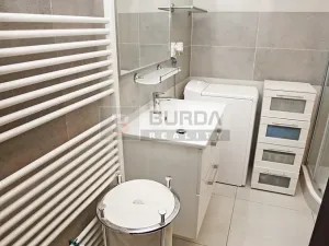 Prodej bytu 1+kk, Mělník, Slovany, 37 m2