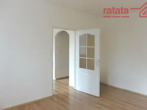 Pronájem bytu 1+1, Chomutov, Skalková, 35 m2