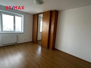 Pronájem bytu 2+kk, Kladno, Jaroslava Holečka, 74 m2