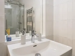 Pronájem bytu 2+kk, Praha - Nové Město, Opletalova, 80 m2