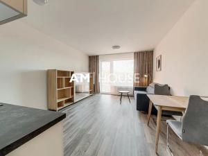 Pronájem bytu 1+kk, Praha - Vysočany, Strnadových, 34 m2