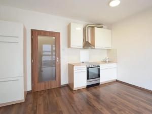 Pronájem bytu 1+kk, Beroun, U Archivu, 32 m2