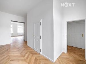 Prodej bytu 2+kk, Praha - Vinohrady, Velehradská, 46 m2