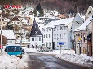 Prodej bytu 2+kk, Svoboda nad Úpou, Nádražní, 75 m2