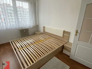 Pronájem bytu 3+1, Praha - Horní Měcholupy, Livornská, 76 m2