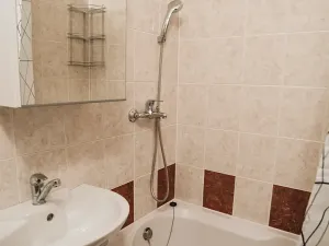 Pronájem bytu 1+kk, Praha - Nusle, Nuselská, 30 m2