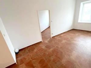 Pronájem bytu 1+kk, Praha - Řeporyje, Ořešská, 44 m2