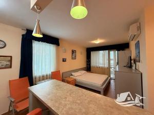 Prodej bytu 1+kk, Nesebar, Bulharsko, 42 m2