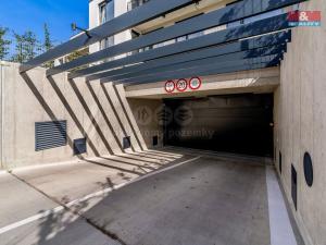 Prodej garážového stání, Praha - Štěrboholy, K učilišti, 12 m2