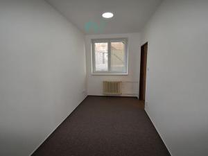 Pronájem bytu 3+1, Chrudim, B. Martinů, 70 m2