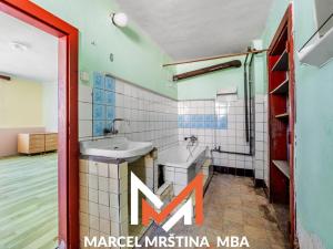 Prodej rodinného domu, Horní Radechová, 360 m2