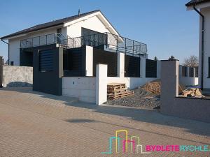 Prodej vily, Větrušice, 250 m2