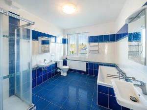 Pronájem rodinného domu, Průhonice, Pod Valem II., 350 m2