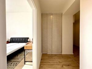 Pronájem bytu 2+kk, Praha - Libeň, Zenklova, 54 m2