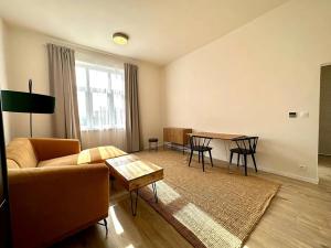 Pronájem bytu 2+kk, Praha - Libeň, Zenklova, 54 m2