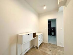 Pronájem bytu 2+kk, Praha - Libeň, Zenklova, 54 m2