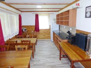 Prodej pozemku pro bydlení, Sázava, 9312 m2