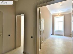 Pronájem kanceláře, Praha - Nové Město, Spálená, 164 m2