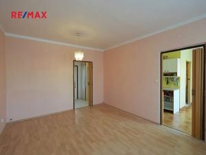 Prodej bytu 2+1, Židlochovice, sídl. Družba, 58 m2