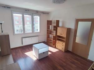 Pronájem bytu 1+1, Praha - Hostivař, Gercenova, 36 m2