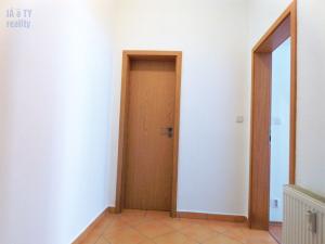 Pronájem bytu 1+kk, Teplice, U nádraží, 34 m2