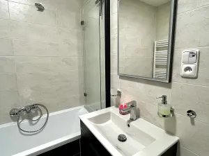 Prodej bytu 3+kk, Polerady, 76 m2