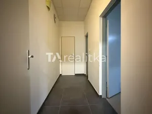 Pronájem obchodního prostoru, Orlová, Okružní, 400 m2