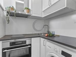 Prodej bytu 2+kk, Dvůr Králové nad Labem, nábřeží Benešovo, 48 m2
