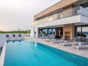 Prodej vily, Crikvenica, Chorvatsko, 396 m2